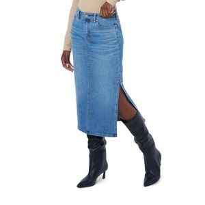 Edited by Remi Bader Light Wash Fitted Denim Midi Skirt